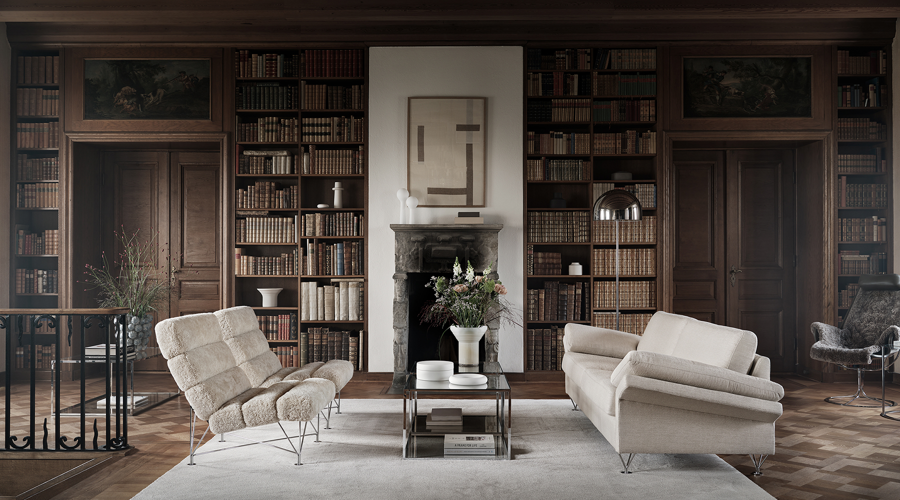 furniture-easy-chair-spider-sheepskin-pie-1-wind-original_50_haze-original_hero1800x1000