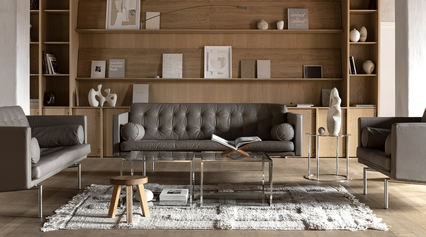 furniture_sofa_ritzy_3 seater-chrome-elmo soft 13087_pie_drum_alberto_ritzy_2 seater_ritzy_5-original_hero 1800 x1000
